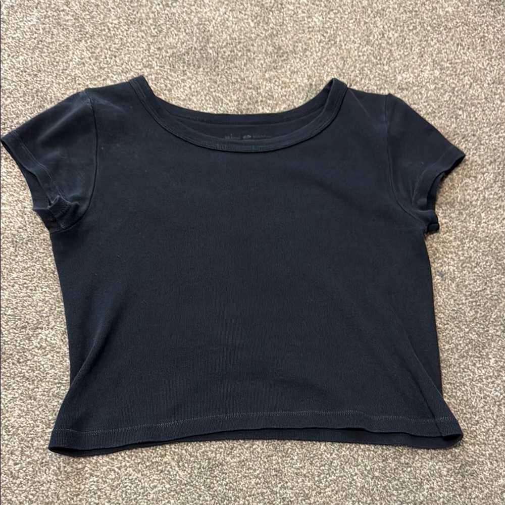 brandy melville navy tee shirt